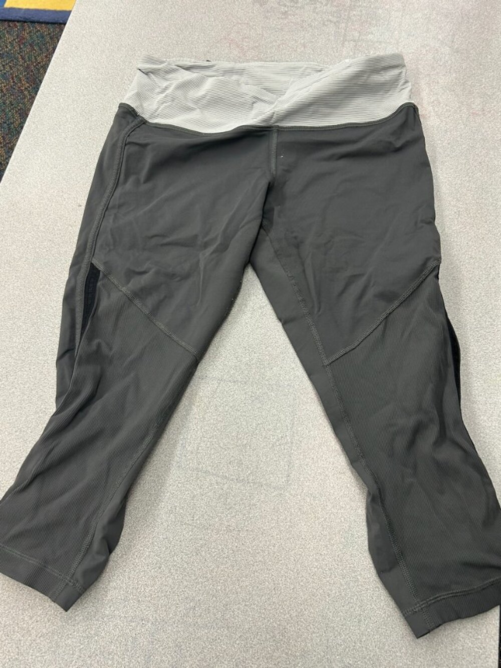 lululemon crop pants 8
